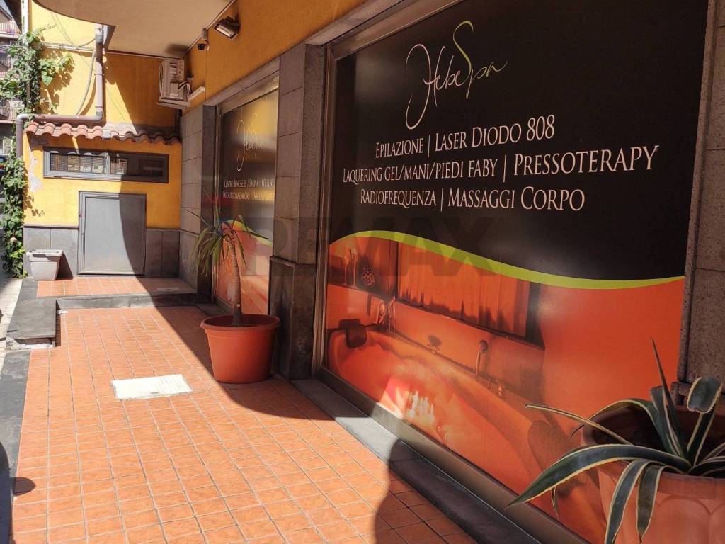 negozio in vendita a Paternò
