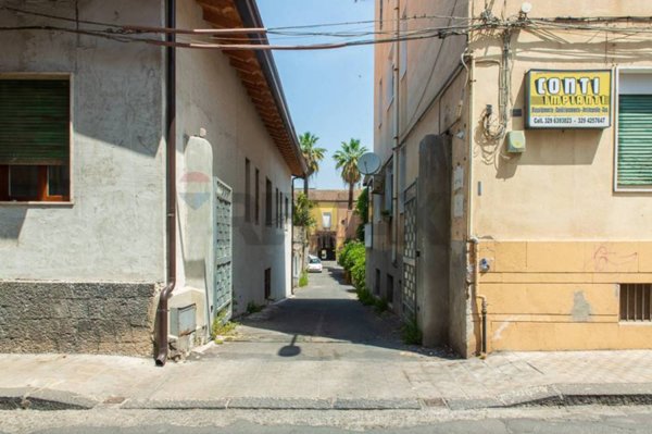 locale di sgombero in vendita a Paternò