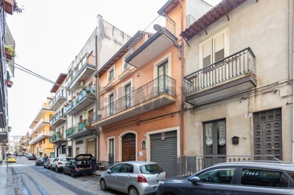 casa indipendente in vendita a Paternò in zona Centro Storico