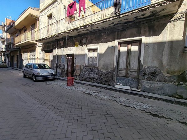 casa indipendente in vendita a Paternò