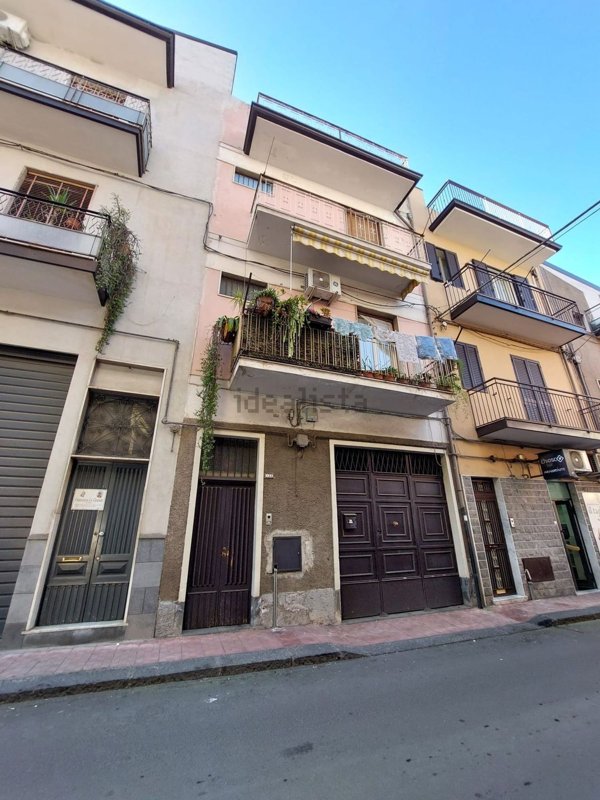 casa indipendente in vendita a Paternò in zona Centro Storico