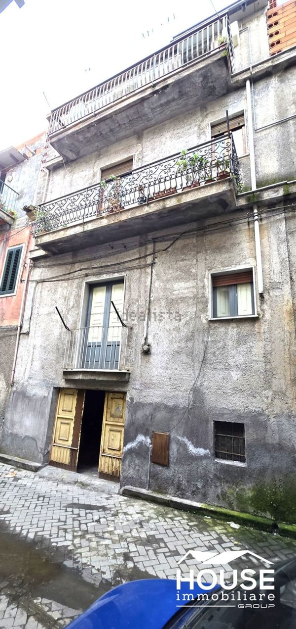 casa indipendente in vendita a Paternò