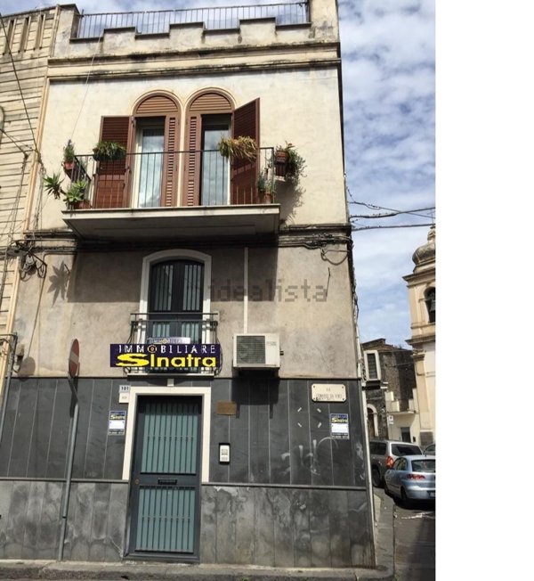 appartamento in vendita a Paternò in zona Centro Storico