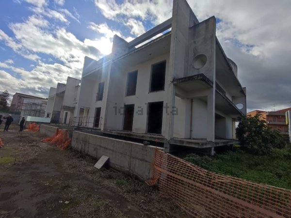 casa indipendente in vendita a Paternò