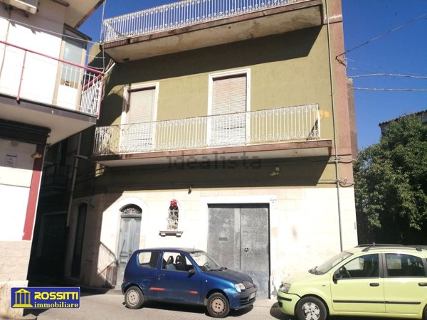 casa indipendente in vendita a Paternò
