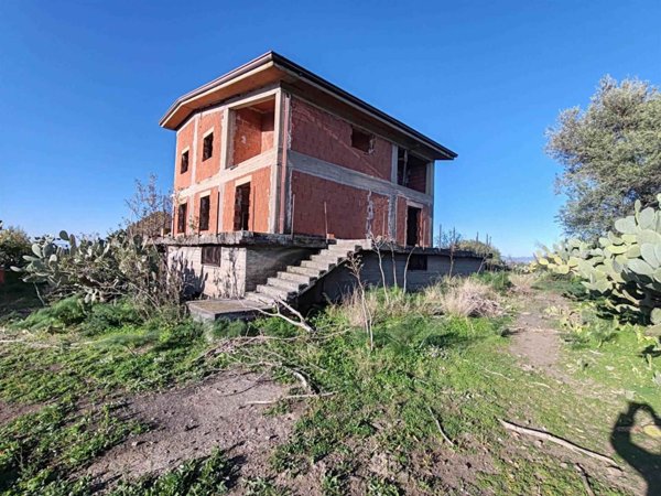 casa indipendente in vendita a Paternò