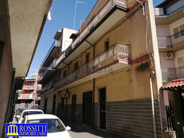 casa indipendente in vendita a Paternò in zona Centro Storico