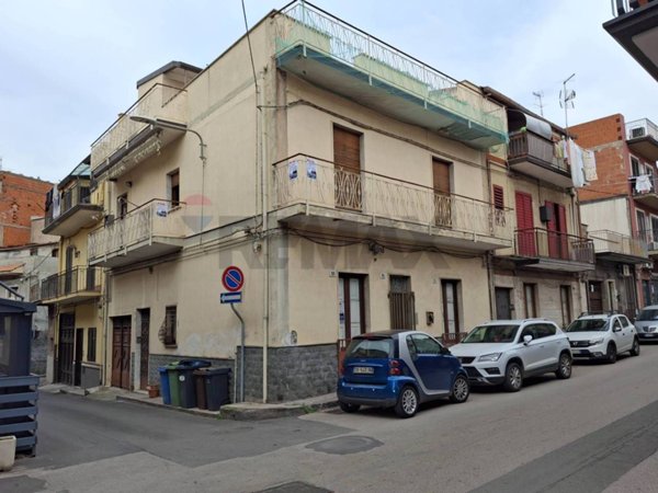 casa indipendente in vendita a Paternò in zona Centro Storico