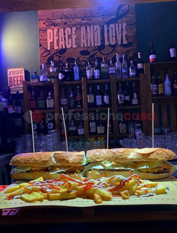 negozio in vendita a Paternò in zona Centro Storico