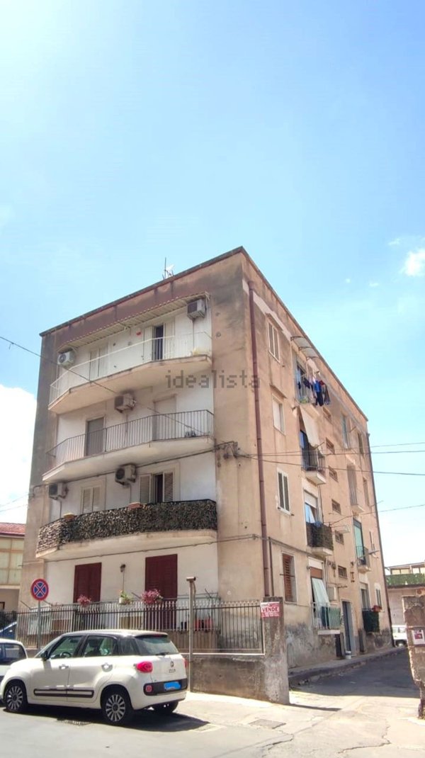 appartamento in vendita a Paternò in zona Centro Storico