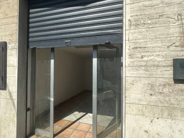 negozio in vendita a Paternò