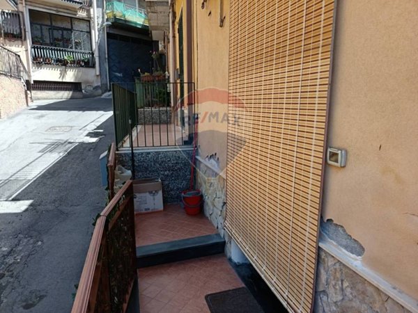 casa indipendente in vendita a Paternò