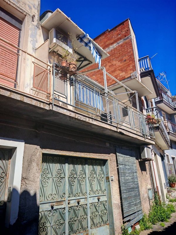 casa indipendente in vendita a Paternò