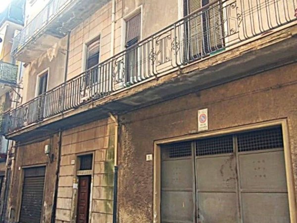 appartamento in vendita a Paternò in zona Centro Storico