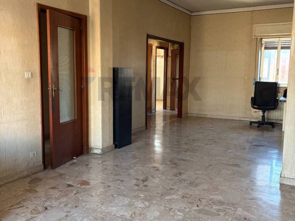 appartamento in vendita a Paternò in zona Centro Storico