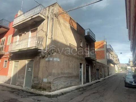 casa indipendente in vendita a Paternò