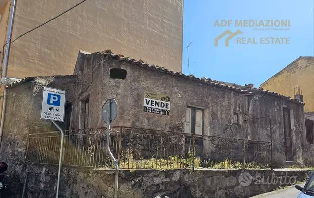 appartamento in vendita a Paternò in zona Centro Storico