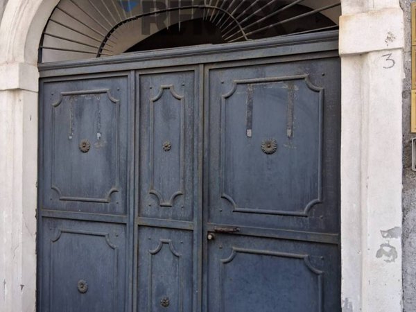 locale di sgombero in vendita a Paternò