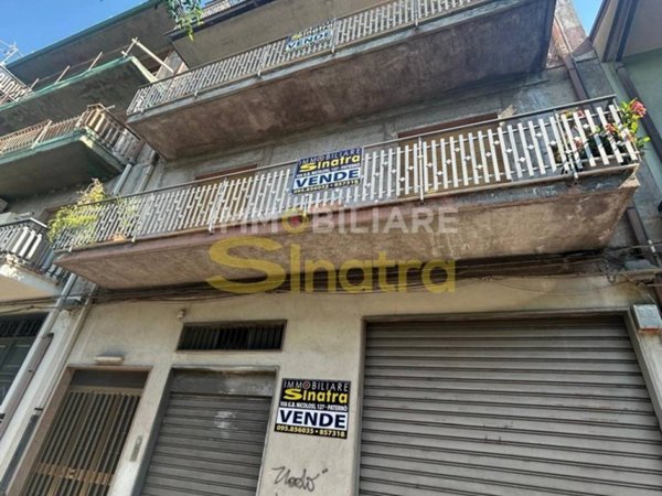 casa indipendente in vendita a Paternò in zona Centro Storico