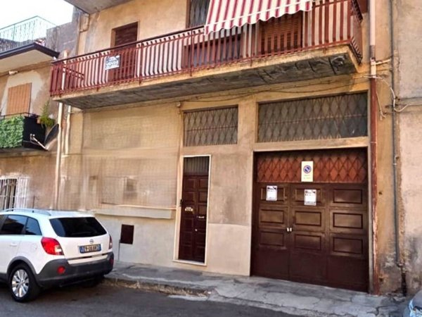 appartamento in vendita a Paternò in zona Centro Storico
