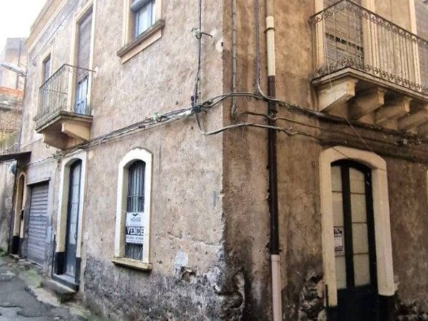 casa indipendente in vendita a Paternò in zona Centro Storico