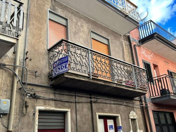 casa indipendente in vendita a Paternò