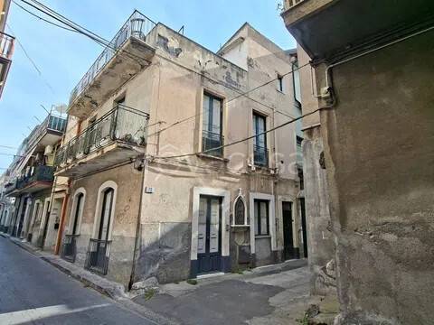 casa indipendente in vendita a Paternò