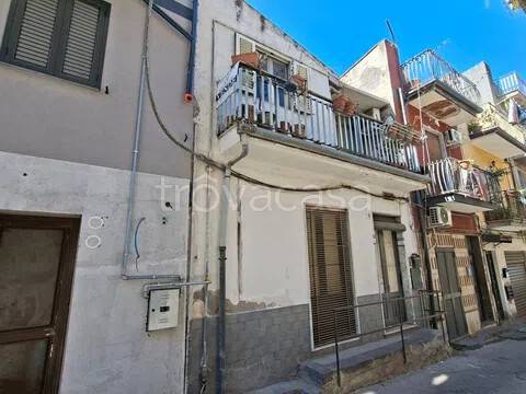 casa indipendente in vendita a Paternò