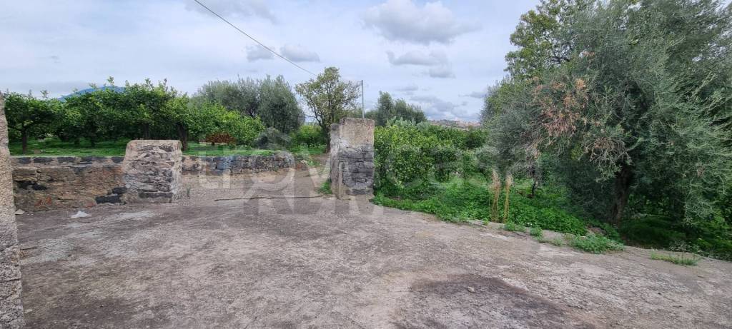 terreno agricolo in vendita a Paternò in zona Centro Storico