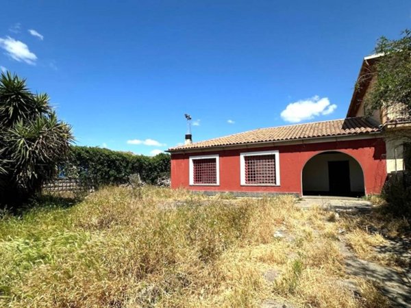 casa indipendente in vendita a Paternò