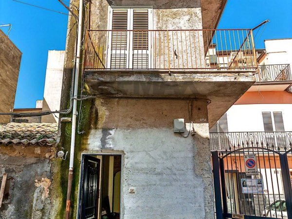 casa indipendente in vendita a Paternò in zona Centro Storico