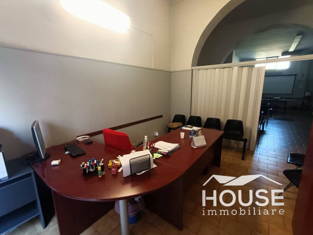 negozio in vendita a Paternò