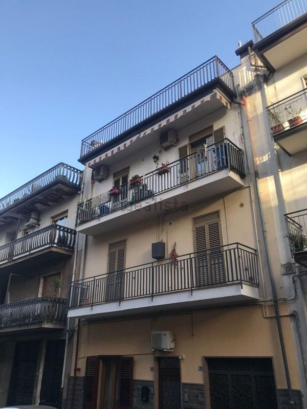 appartamento in vendita a Paternò in zona Centro Storico