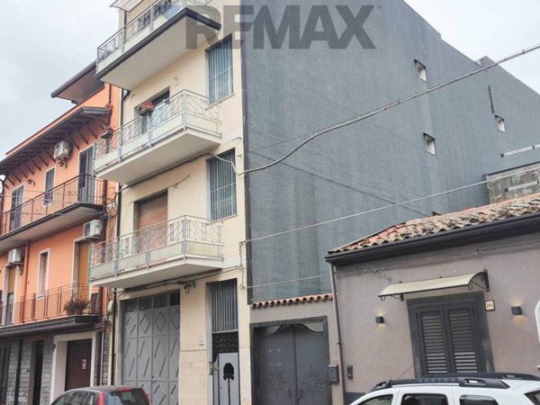appartamento in vendita a Paternò in zona Centro Storico