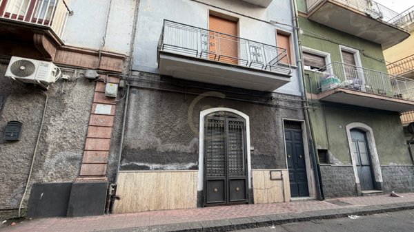 appartamento in vendita a Paternò in zona Centro Storico