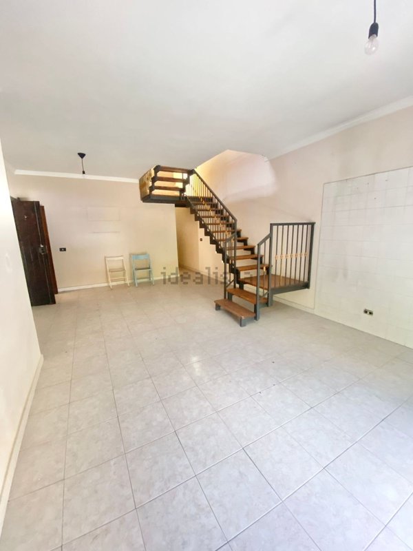 casa indipendente in vendita a Paternò