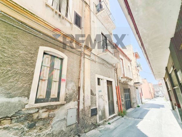casa indipendente in vendita a Paternò