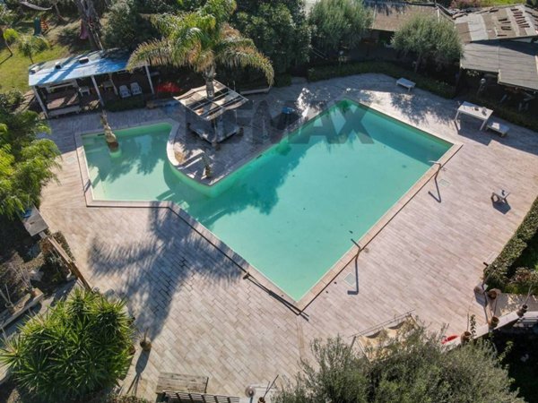 casa indipendente in vendita a Paternò in zona Sferro