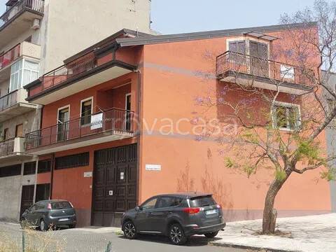 appartamento in vendita a Paternò in zona Centro Storico