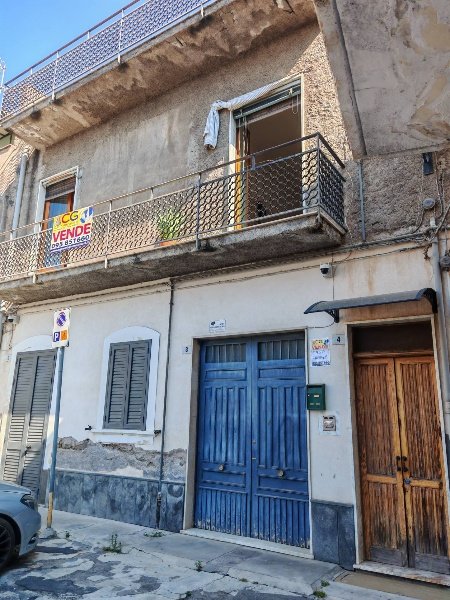 casa indipendente in vendita a Paternò in zona Centro Storico