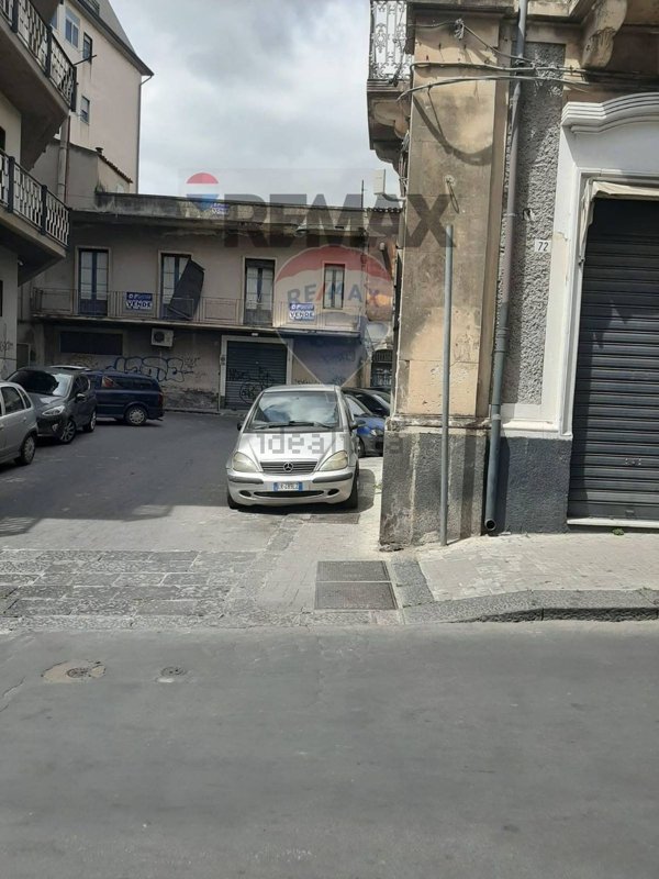 appartamento in vendita a Paternò in zona Centro Storico