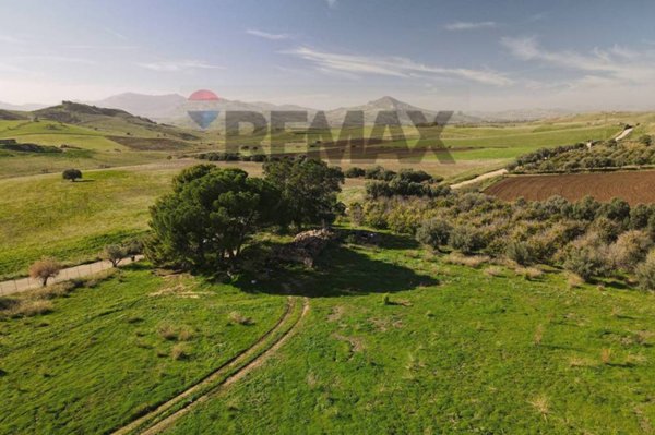 terreno agricolo in vendita a Paternò in zona Sferro