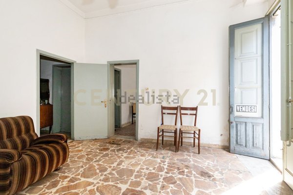 appartamento in vendita a Paternò in zona Centro Storico