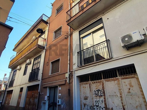 appartamento in vendita a Paternò in zona Centro Storico