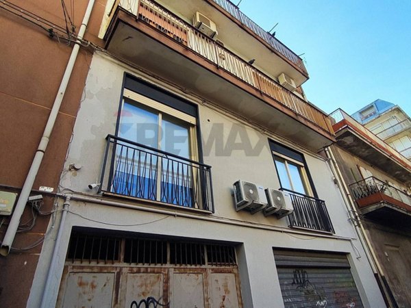 appartamento in vendita a Paternò in zona Centro Storico