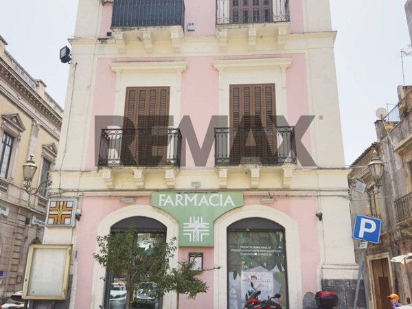 casa indipendente in vendita a Paternò in zona Centro Storico