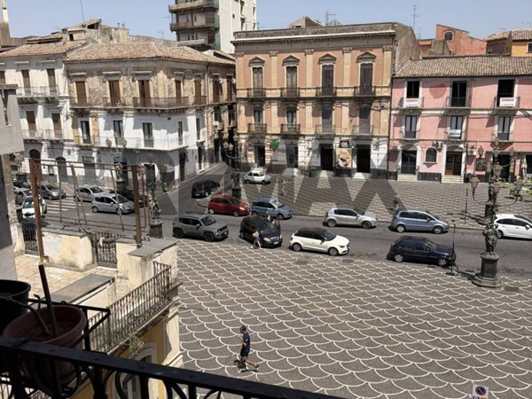casa indipendente in vendita a Paternò in zona Centro Storico