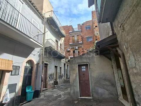 casa indipendente in vendita a Paternò