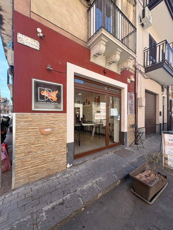 negozio in vendita a Paternò