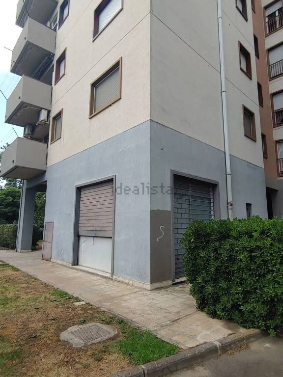 negozio in vendita a Paternò